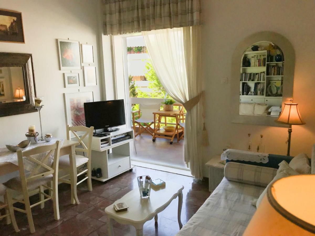 Kerry'S Cosy Apartment Vári Exteriér fotografie